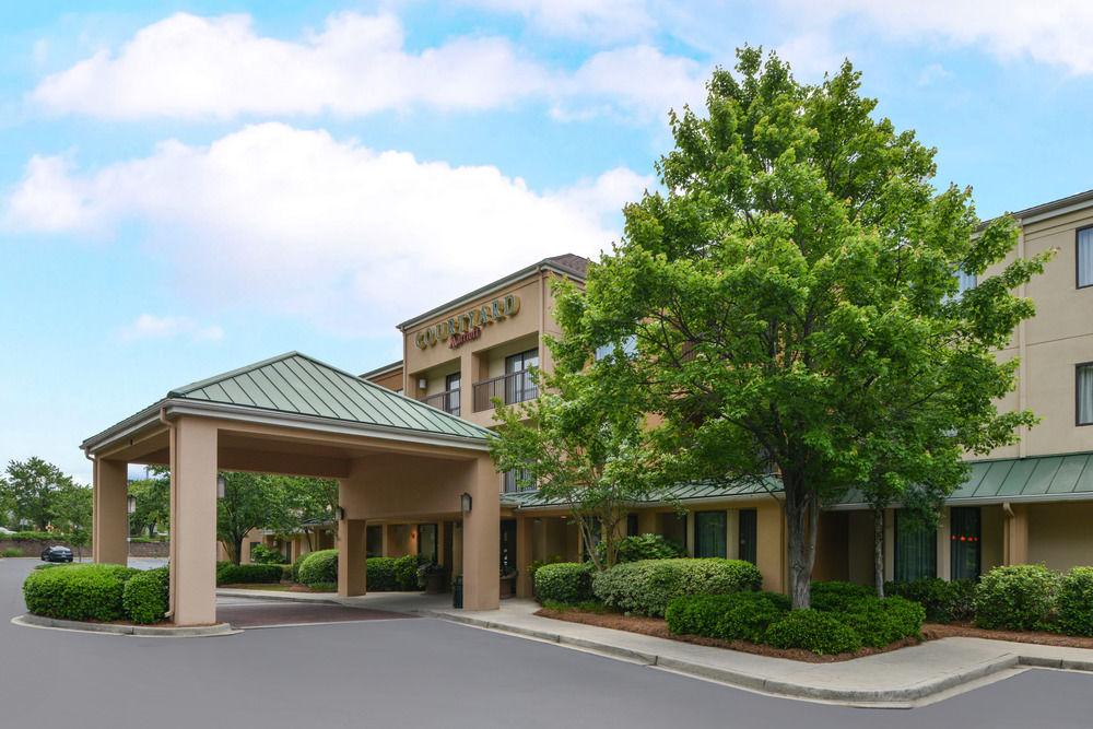 Courtyard By Marriott Columbia Northeast/Fort Jackson Area Exterior foto